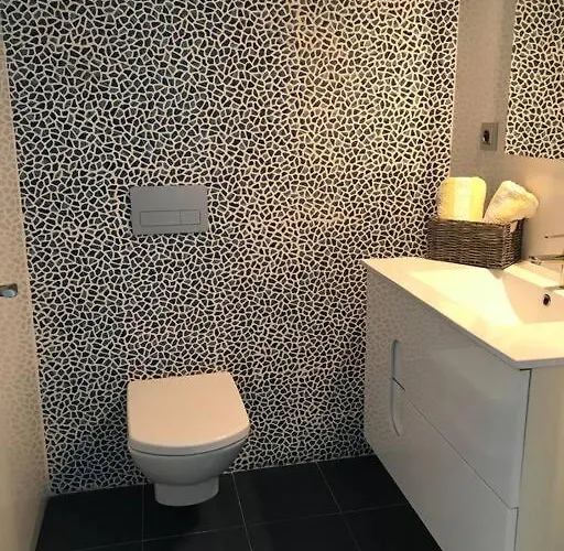 Lujoso Enfrente Del Mar