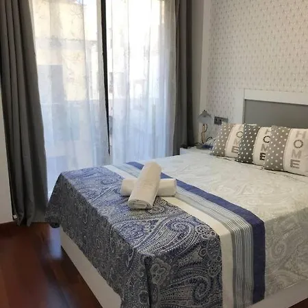 Lujoso Enfrente Del Mar